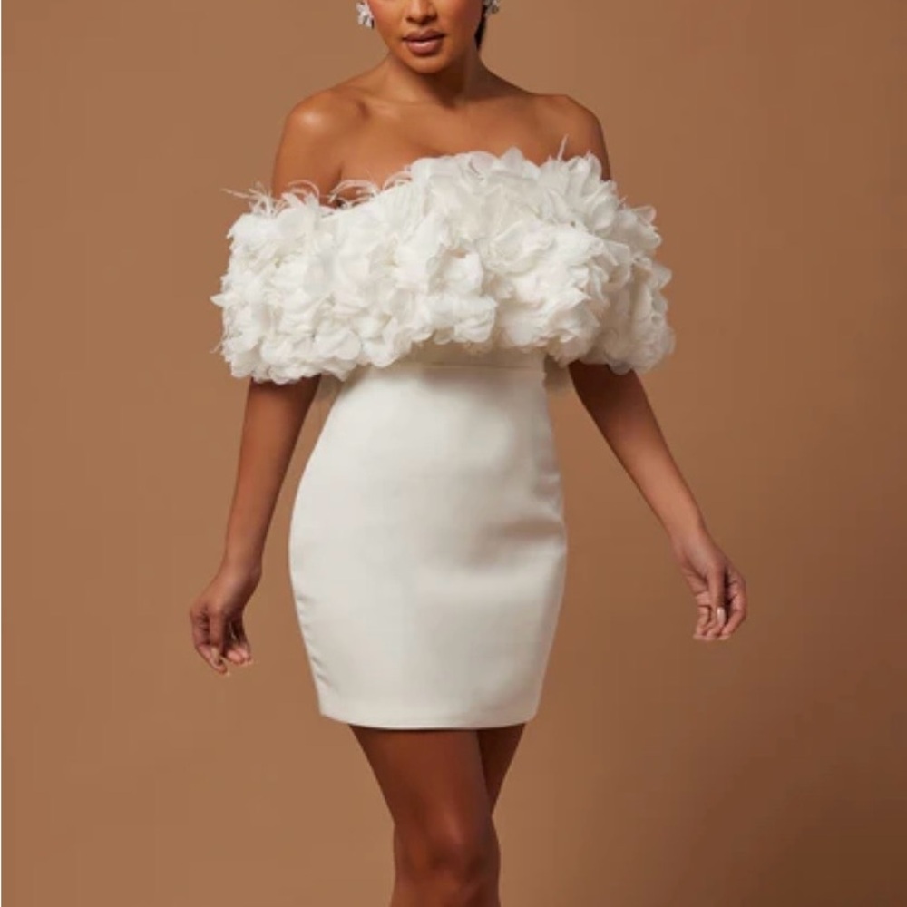 Fashion Nova White Floral Dress